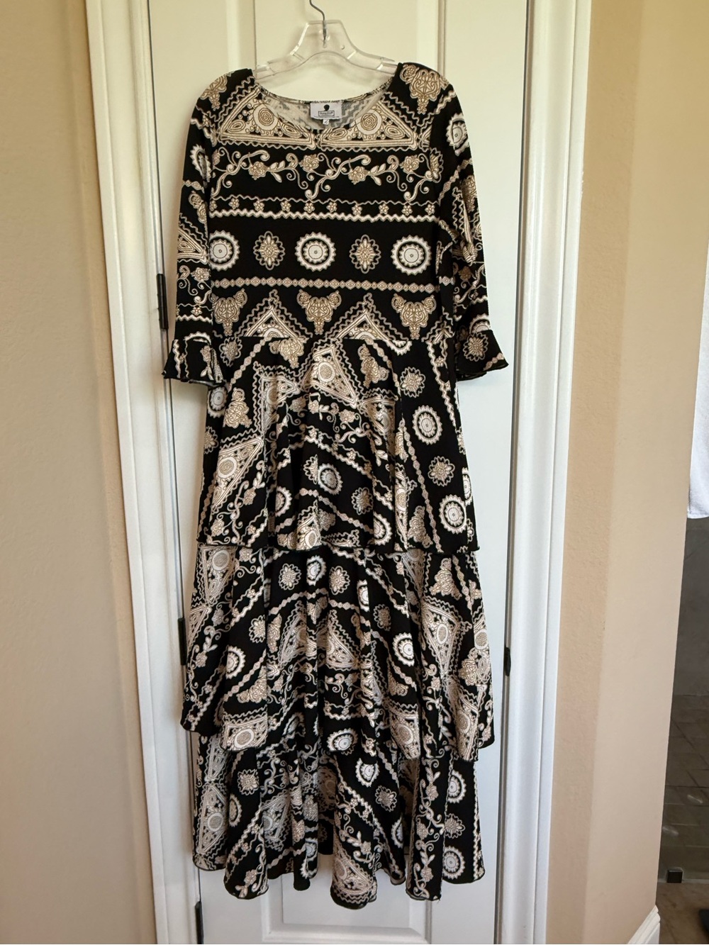 Dainty Jewells Tiered Maxi Dress, L
